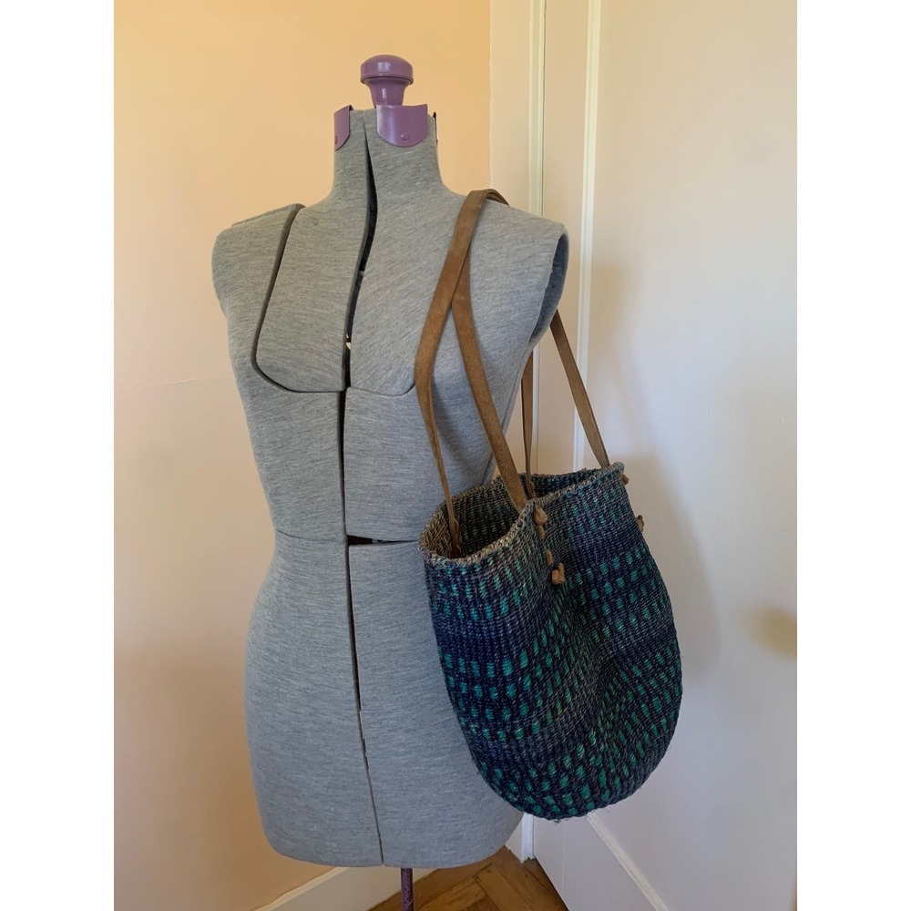 Handwoven Sisal Tote Bag Blue Teal Pattern Leather Straps - Picture 2 of 6